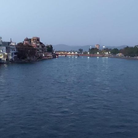 Hotel Raj Deluxe Haridwār Exterior foto