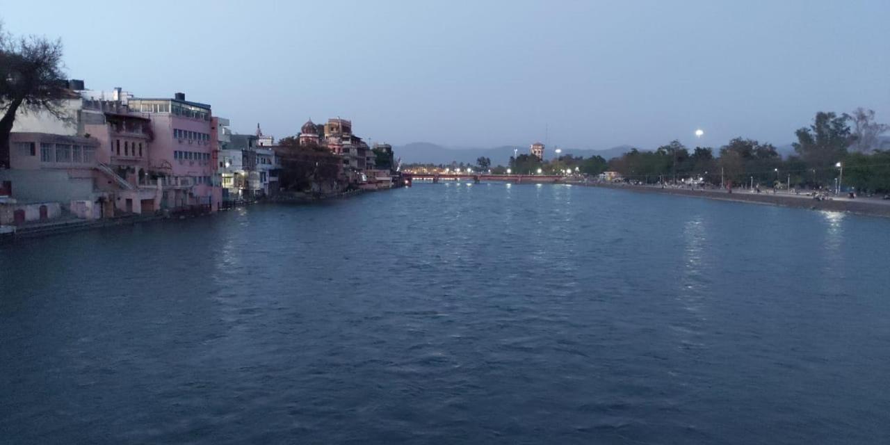 Hotel Raj Deluxe Haridwār Exterior foto